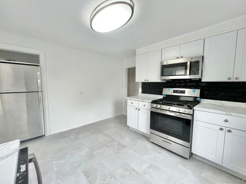 2-53 Rose Ave, Harrison, NY, 10528-4614 | Card Image
