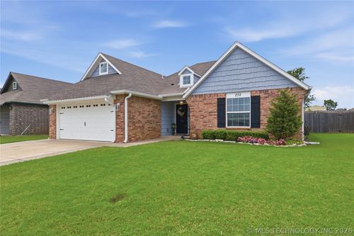 232 Dp Newman Cir, Kiefer, OK, 74041-3008 | Card Image