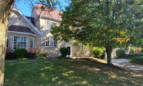 2-10375 W Cobblestone Ln, Twinsburg, OH, 44087-1468 | Card Image