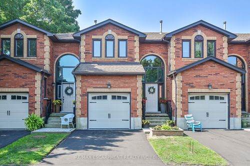 2-54 Argyle St S, Caledonia, ON, N3W1H9 | Card Image