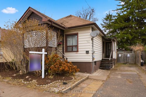 157 Park Rd S, Oshawa, ON, L1J4H1 | Card Image