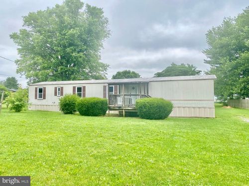 314 Henshaw Rd, Bunker Hill, WV, 25413-2481 | Card Image