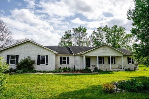 2065 Girkin Rd, Bowling Green, KY, 42101-8631 | Card Image