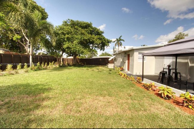 4877 Ne 15 Th Ave, House other with 3 bedrooms, 2 bathrooms and null parking in Pompano Beach FL | Image 13