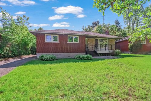 2317 Elmira Dr, Ottawa, ON, K2C1H3 | Card Image