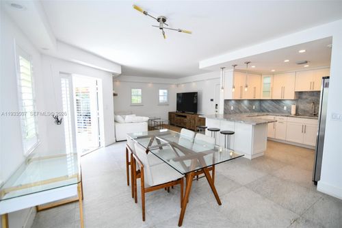 5-2918 Bird Ave, Miami, FL, 33133-4502 | Card Image