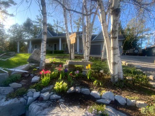 162 Riverside Dr, Bobcaygeon, ON, K0M1A0 | Card Image