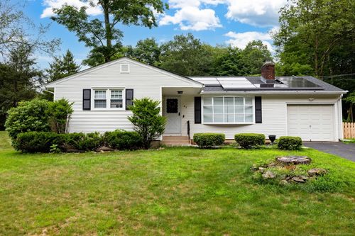 47 Dogwood Ln, Meriden, CT, 06450-2522 | Card Image