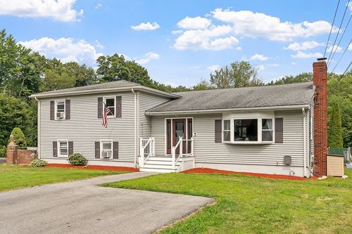 6 Clover Hill Dr, Chelmsford, MA, 01824-2606 | Card Image