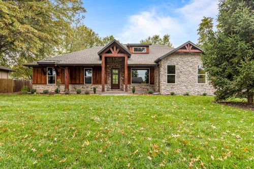 104 W Aven Avenue, Nixa, MO, 65714 | Card Image