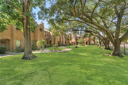 apt-72-3200 Bellefontaine St, Houston, TX, 77025-1413 | Card Image