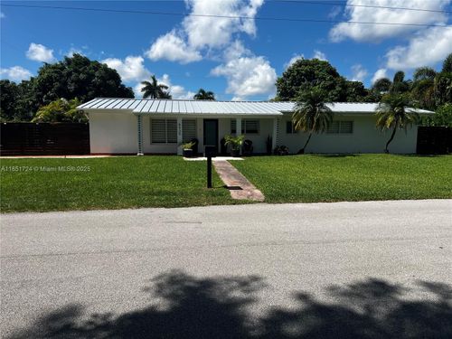 --8435 Sw 156th St, Palmetto Bay, FL, 33157-2164 | Card Image