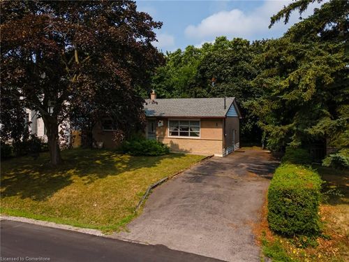 1191 Pinegrove Rd, Oakville, ON, L6L2W8 | Card Image