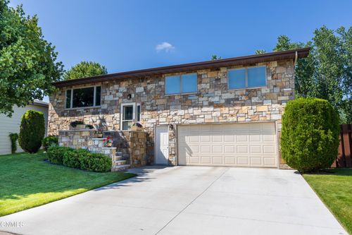 1012 W Owens Avenue, Bismarck, ND, 58501 | Card Image