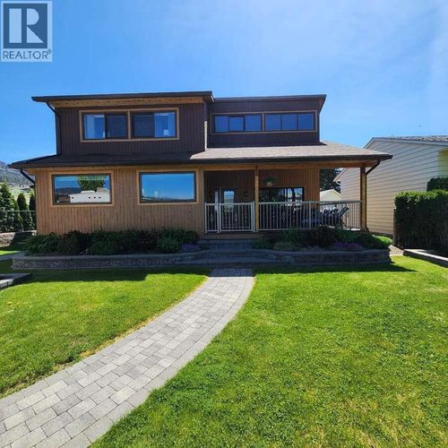 146 Yorkton Ave, Penticton, BC, V2A3V2 | Card Image