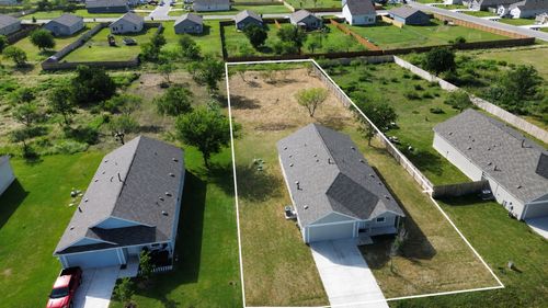 11212 Superior Bay Ln, Mustang Ridge, TX, 78610-4542 | Card Image