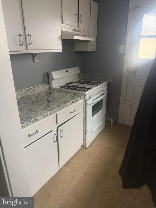 6458 W Chester Park, UPPER DARBY, PA, 19082 | Card Image