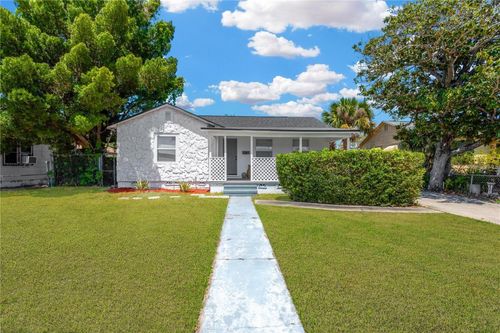 4035 Fairfield Ave S, SAINT PETERSBURG, FL, 33711-2025 | Card Image