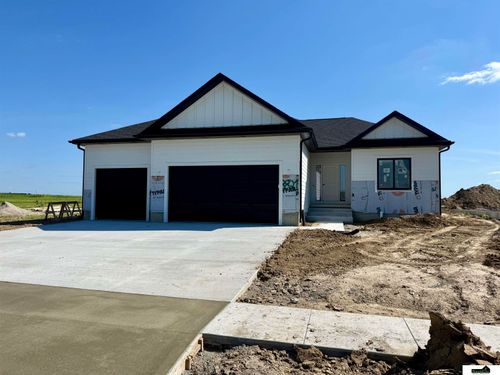 8821 Honeybee Ln, Lincoln, NE, 68501 | Card Image