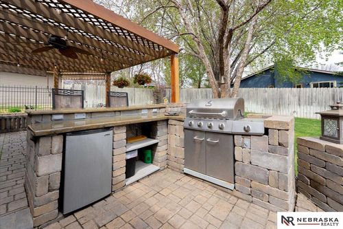 2400 Liberty Bell Ln, Lincoln, NE, 68521-1126 | Card Image