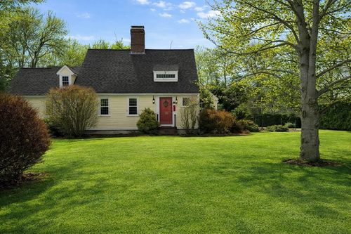 65 Rockland St, Dartmouth, MA, 02748-3516 | Card Image
