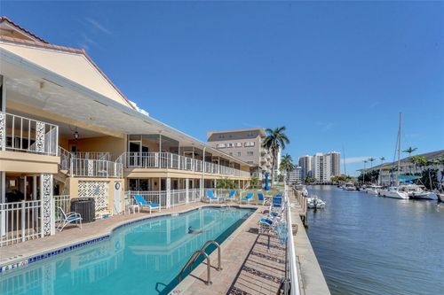 2864 Ne 33rd Court, Fort Lauderdale, FL, 33306 | Card Image
