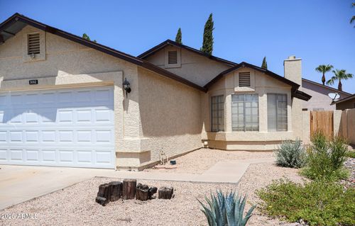 3052 E Siesta Ln, Phoenix, AZ, 85050-2512 | Card Image