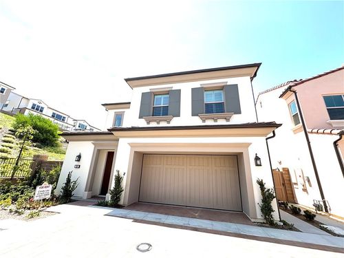 216 Maricopa, Irvine, CA, 92618-3565 | Card Image