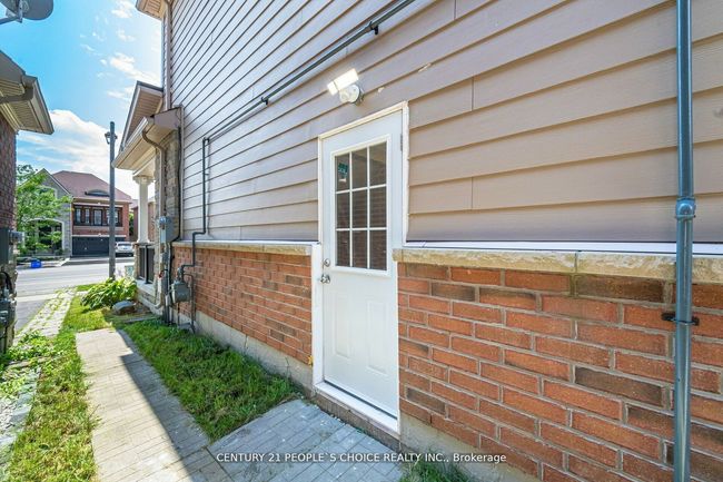 99 Scott Blvd, House other with 5 bedrooms, 4 bathrooms and 2 parking in Milton ON | Image 30