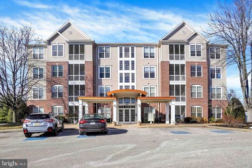 apt-304-1010 Crest Way, YORK, PA, 17403-9122 | Card Image