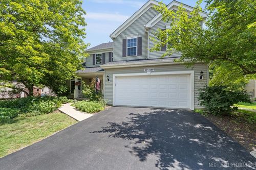 39W389 W Burnham Ln, Geneva, IL, 60134-4919 | Card Image