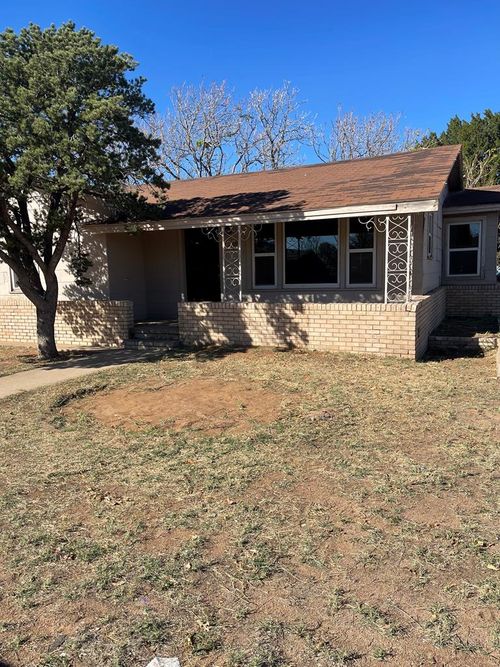 1-300 W Hamby Ave, Midland, TX, 79701 | Card Image