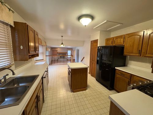 1246 Ardmore Dr, Naperville, IL, 60540-0306 | Card Image