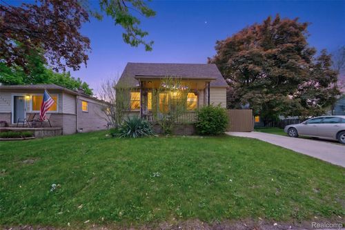 18923 Hanna St, Melvindale, MI, 48122-1436 | Card Image