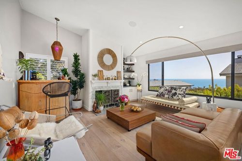 6795 Las Olas Way, MALIBU, CA, 90265 | Card Image