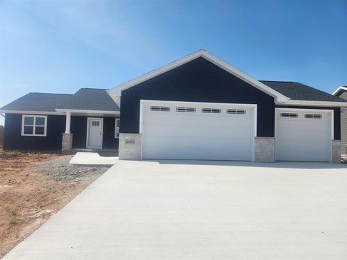 8300 Xavier Drive, CLAYTON, WI, 54952 | Card Image