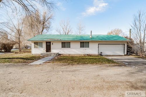 669 2nd E, Ririe, ID, 83443 | Card Image