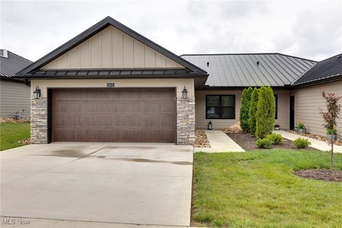 1012 Sycamore Ln, Millersburg, OH, 44654-1516 | Card Image