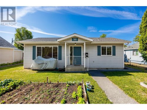 785 Clement Ave, Kelowna, BC, V1Y7C9 | Card Image
