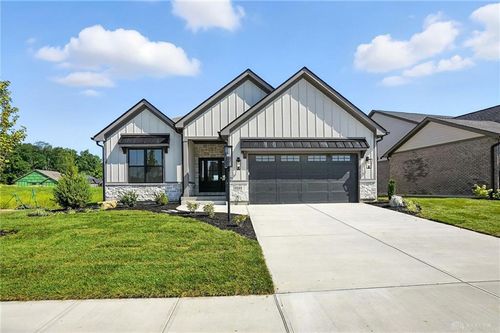9243 Chaumont Ave, Dayton, OH, 45458-9768 | Card Image