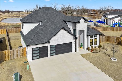 381 Rainforest Loop, Centerton, AR, 72719-6100 | Card Image