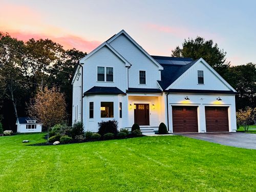 731 Norfolk St, Holliston, MA, 01746-2337 | Card Image