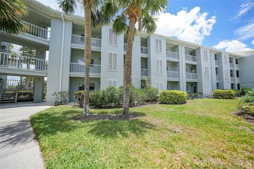 unit-112-404 Cerromar Cir N, VENICE, FL, 34293-4306 | Card Image