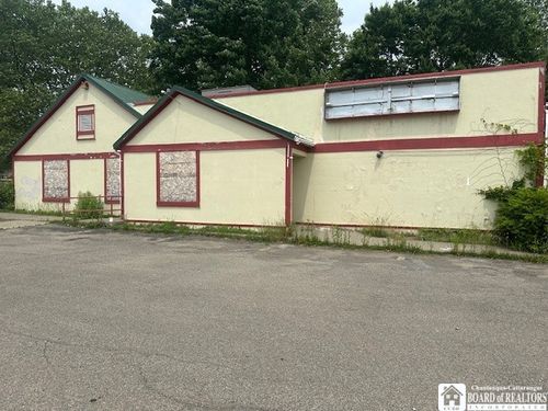 7 S Main St, Jamestown, NY, 14701-6636 | Card Image