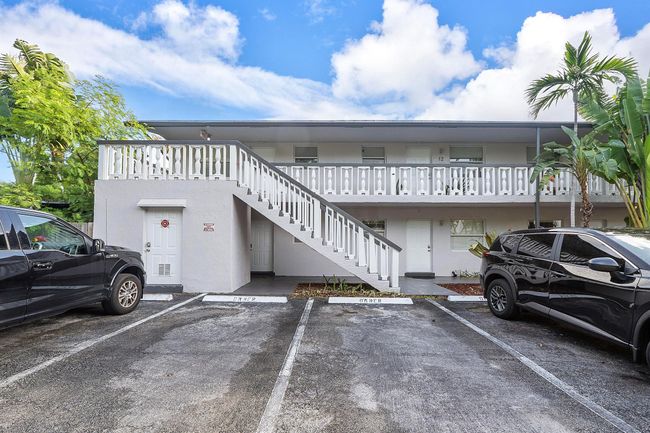 10 - 2741 Ne 8th Avenue, Condo with 2 bedrooms, 1 bathrooms and null parking in Wilton Manors FL | Image 14