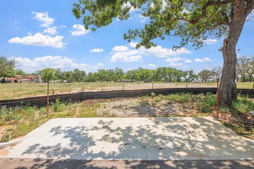 5-1005 W Travis St, Fredericksburg, TX, 78624 | Card Image