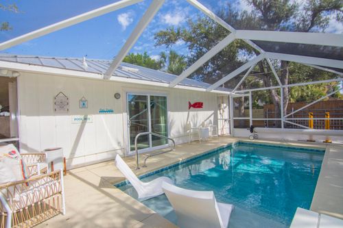 670 Cypress Rd, Vero Beach, FL, 32963-1723 | Card Image