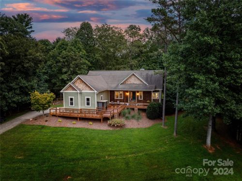 69 Merrell Rd, Leicester, NC, 28748-7567 | Card Image
