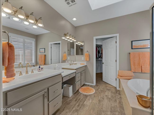41310 N Clear Crossing Ct, House other with 2 bedrooms, 2 bathrooms and null parking in Anthem AZ | Image 21