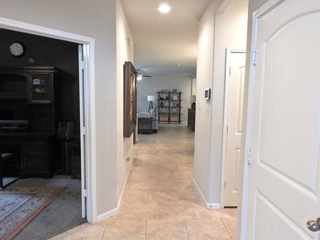 2705 Osprey Ln, House other with 4 bedrooms, 3 bathrooms and 2 parking in Pearland TX | Image 4
